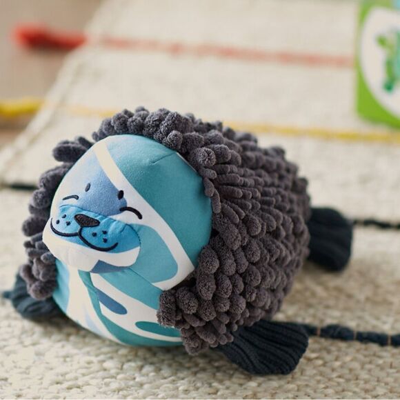 Norwex Chenille Seal Pet NWOT - Picture 2 of 12